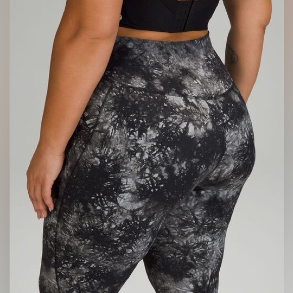 LULULEMON Base Pace High Rise Tight, 25" Leggings, Ink Vapor Ice Grey - Picture 2 of 9